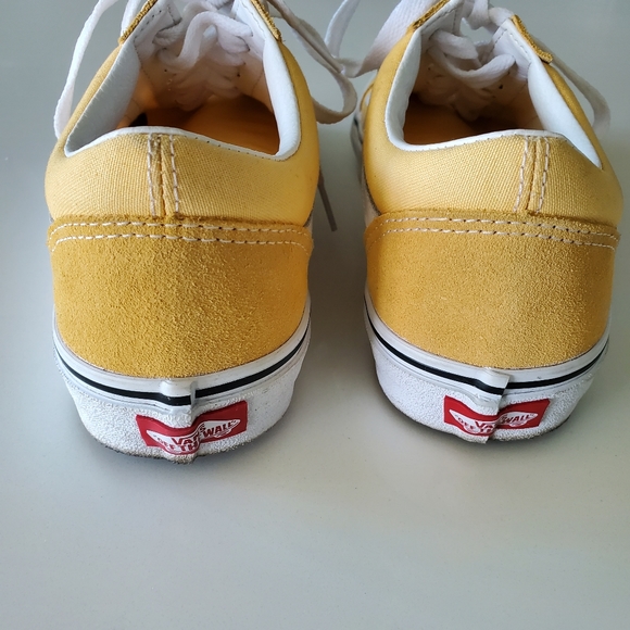 Womens Vans. Worn once. Size 8.5 - Picture 2 of 4
